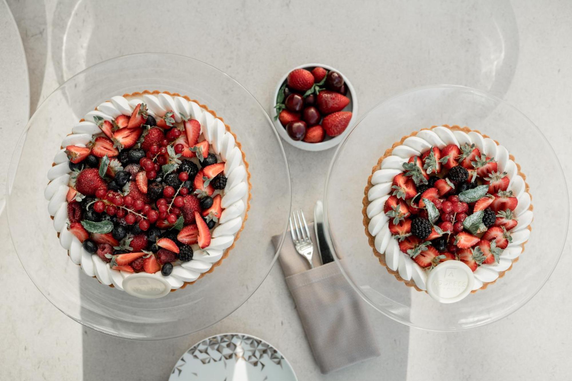 Address Istanbul Hotel Екстериор снимка Fruit tart